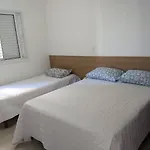 Apto Novíssimo no Itaguá com piscina